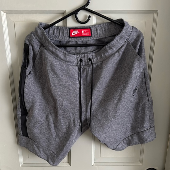 Nike tech fleece shorts, size medium - Picture 1 of 3
